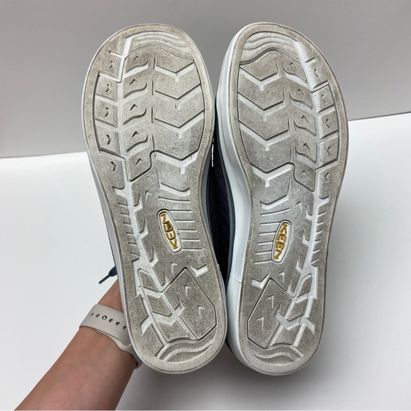 Keen Women's Elsa II Sneaker Quilted - Stormy Weather/Wrought Iron Gray Size 9.5 - Picture 4 of 11